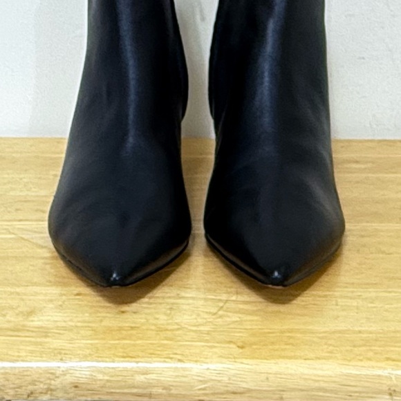 White House Black Market Low Ankle Boot 5" Zip Side Kitten Heels Bootie 9.5 M - Picture 6 of 10
